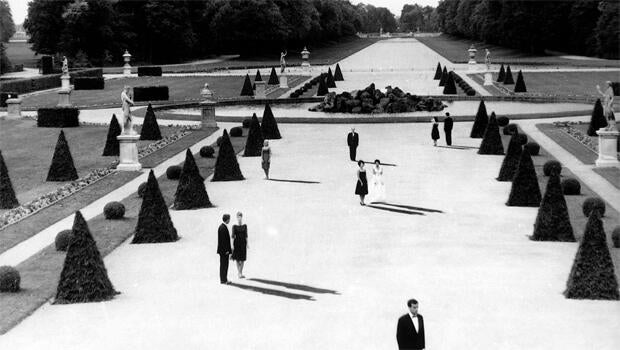 last-year-at-marienbad.jpg