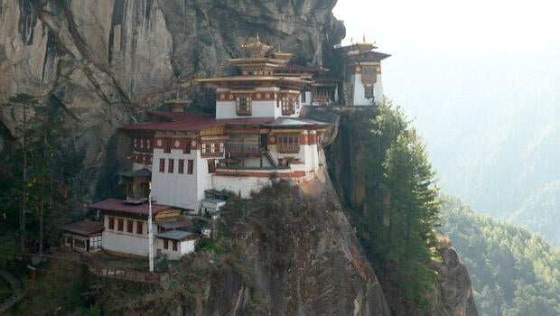 bhutan-tigers-nest-monastery-closeup-620.jpg