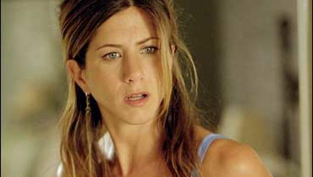 Aniston Settles <b>Topless Photo</b> Flap - image554833x