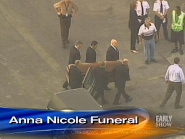 Day Of Anna Nicole S Funeral Photo 1 Pictures Cbs News