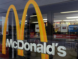 McDonald's Lawsuit: Glass in Chicken Sandwich is Worth $600k, Claims Ill. Woman