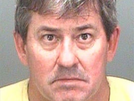 Fla. Man Grops, Assaults Five High School Children at Haunted House