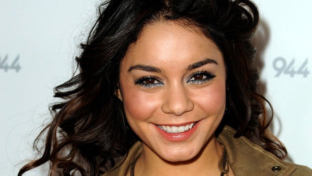 Vanessa Hudgens Meets With Fbi Over Leaked Nude Pictures