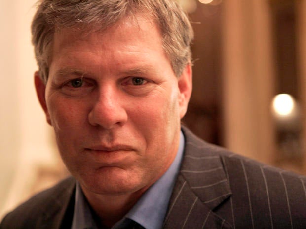 Lenny Dykstra charged for allegedly exposing himself to women on Craigslist