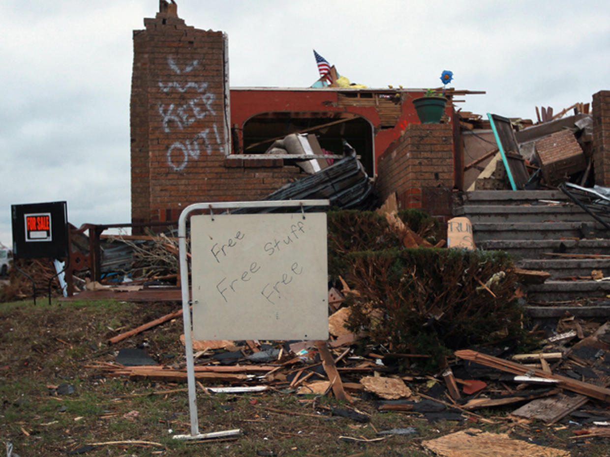 Joplin tornado aftermath - Photo 26 - Pictures - CBS News