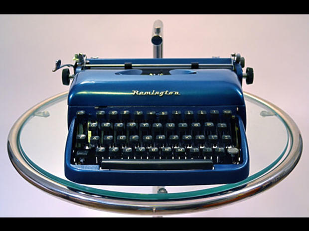 1964 Royal Royalite 12 Sexy Typewriters Pictures Cbs News