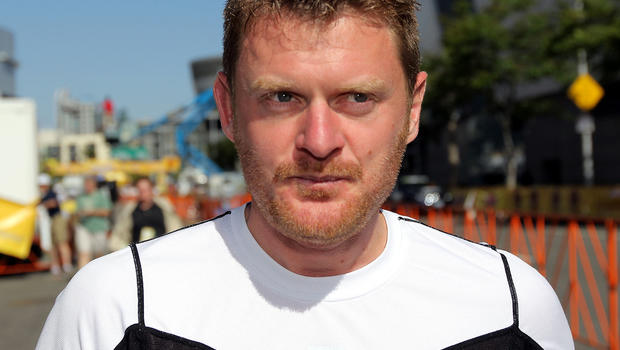 Cyclist Floyd Landis reaches deal on fraud counts - floyd_landis_100338314_fullwidth