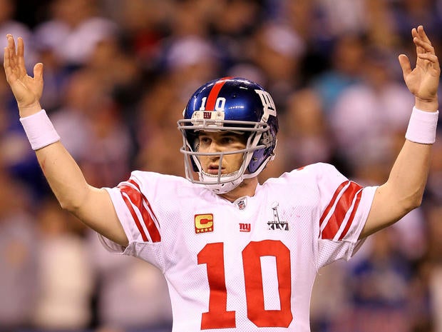 Eli Manning celebrates