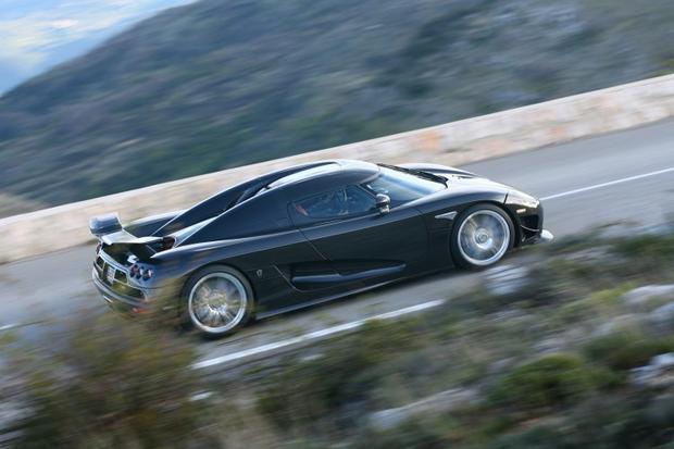 10. Lamborghini Aventador - Top 10 fastest cars in the ...