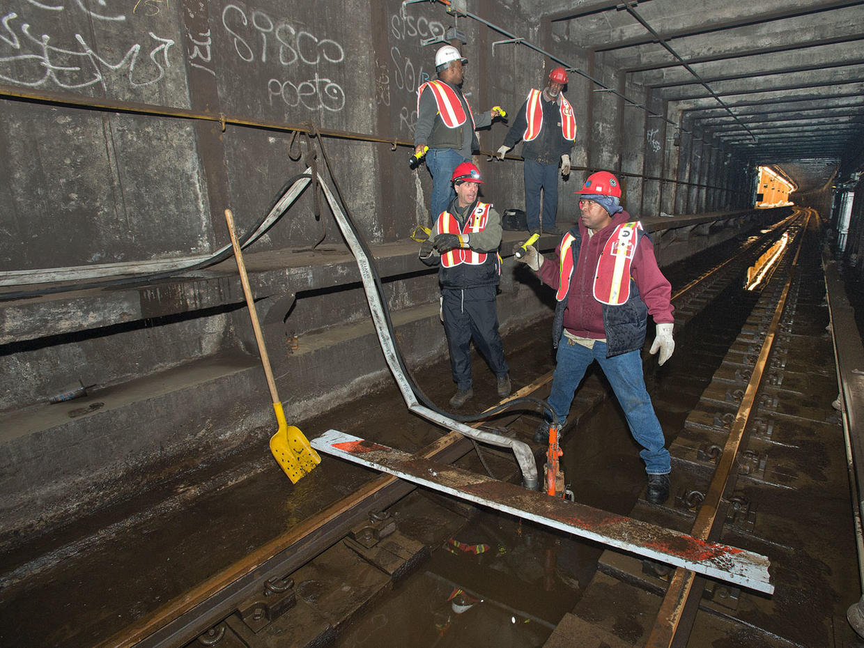 Fixing Nyc S Subway After Sandy Photo Pictures Cbs News