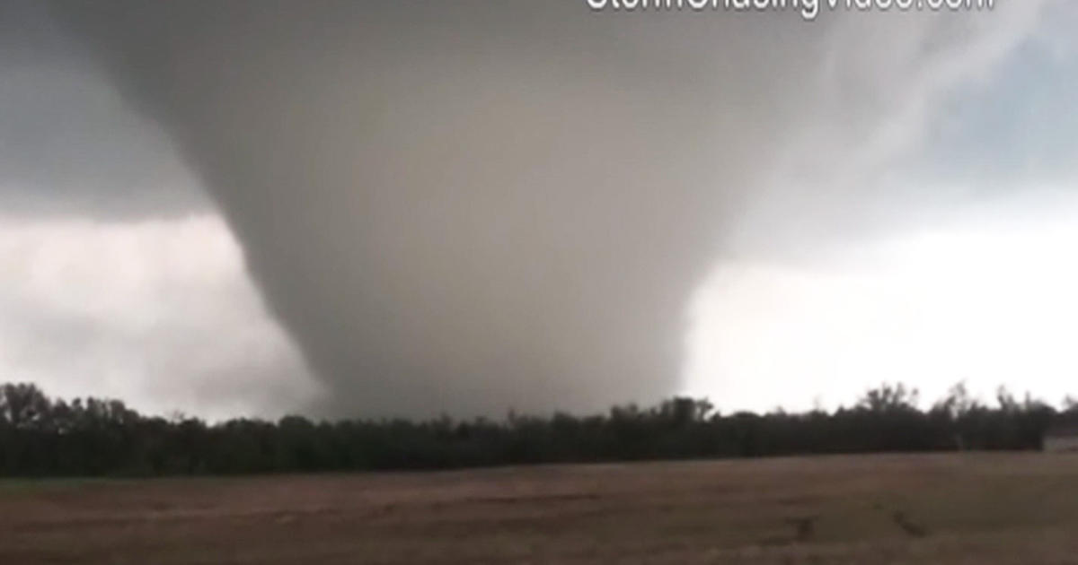 watch-time-lapse-video-of-tornado-forming-in-kansas-videos-cbs-news