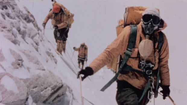 everest-whittaker-climbing-team.jpg