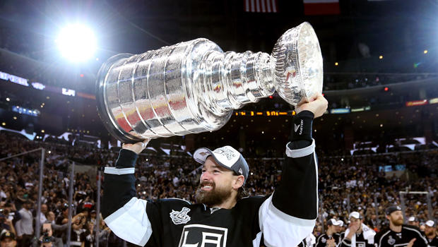 stanley-cup-trophy-450586748.jpg