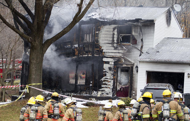 plane-crashes-into-maryland-home-plane-hits-house-near-washington-d