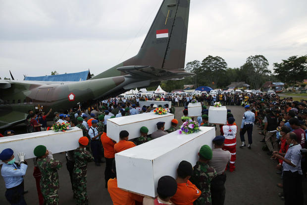 Airasia Flight Qz8501 Airasia Tragedy Pictures Cbs News 