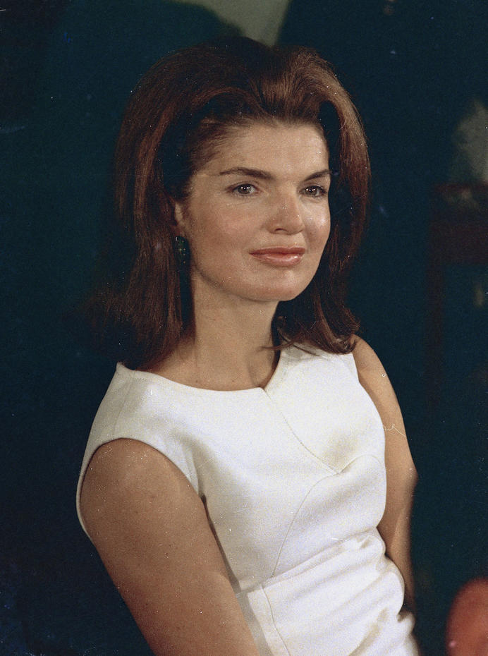 Jacqueline Kennedy Onassis Jackie O Auction Pictures Cbs News