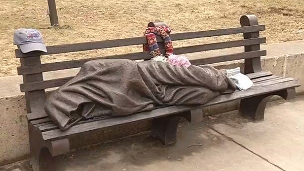 Homeless Jesus Statue In Buffalo Gets Unusual Response Cbs News