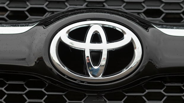 Switch defect prompts big Toyota recall