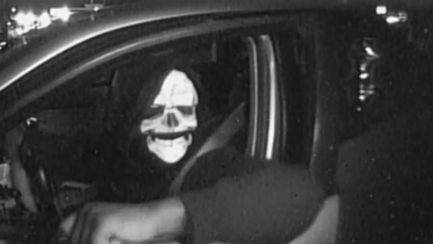Police Masked Man Seen Using Bank Card Of Missing Detroit Woman Kajavia Globe Cbs News