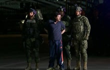Dramatic video of raid that captured "El Chapo"