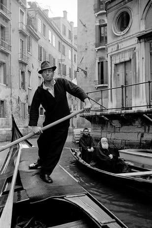 life magazine photographer alfred eisenstaedt.