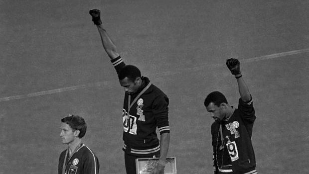 victory stand tommie smith