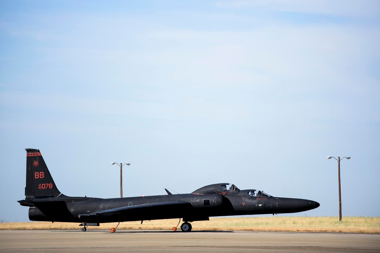 U-2 spy plane - Life as a U-2 spy plane pilot - Pictures - CBS News