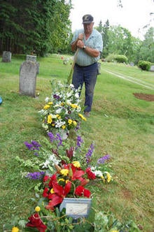 gravedigger-everard-hall-finished-grave-244-0055.jpg
