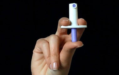 Ex-pharma execs accused of scheme to prescribe opioid drugs