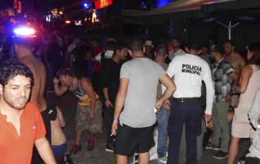 shooting cancun prosecutors gunmen attack dead state office mexico police say after americans victims nightclub among