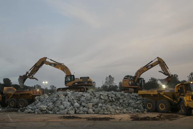 Evacuation order for lifted areas surrounding the Oroville Dam
