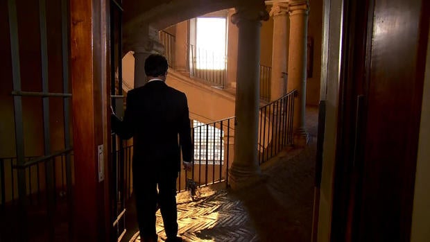 doane-vatican-keys-split-4jpg.jpg