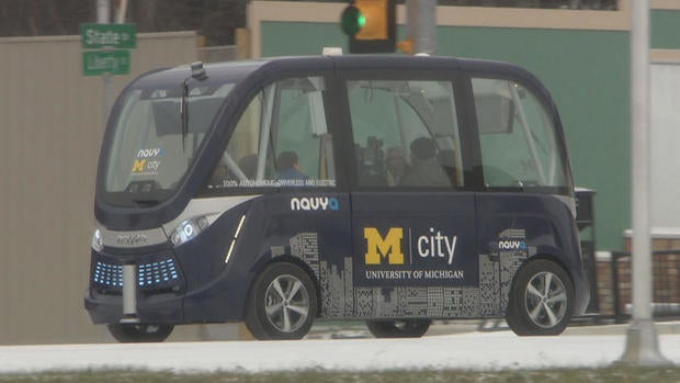 b2-van-cleave-self-driving-transfer-frame-353.jpg