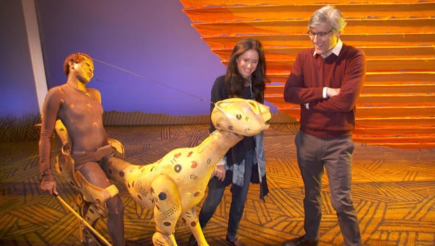 the-lion-king-julie-taymor-mo-rocca-with-cheetah-620.jpg