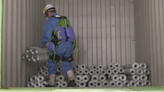 japan-robots-v06-00-21-26-11-exoskeleton.png