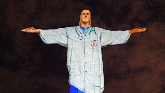 TOPSHOT-BRAZIL-HEALTH-VIRUS-RELIGION-EASTER