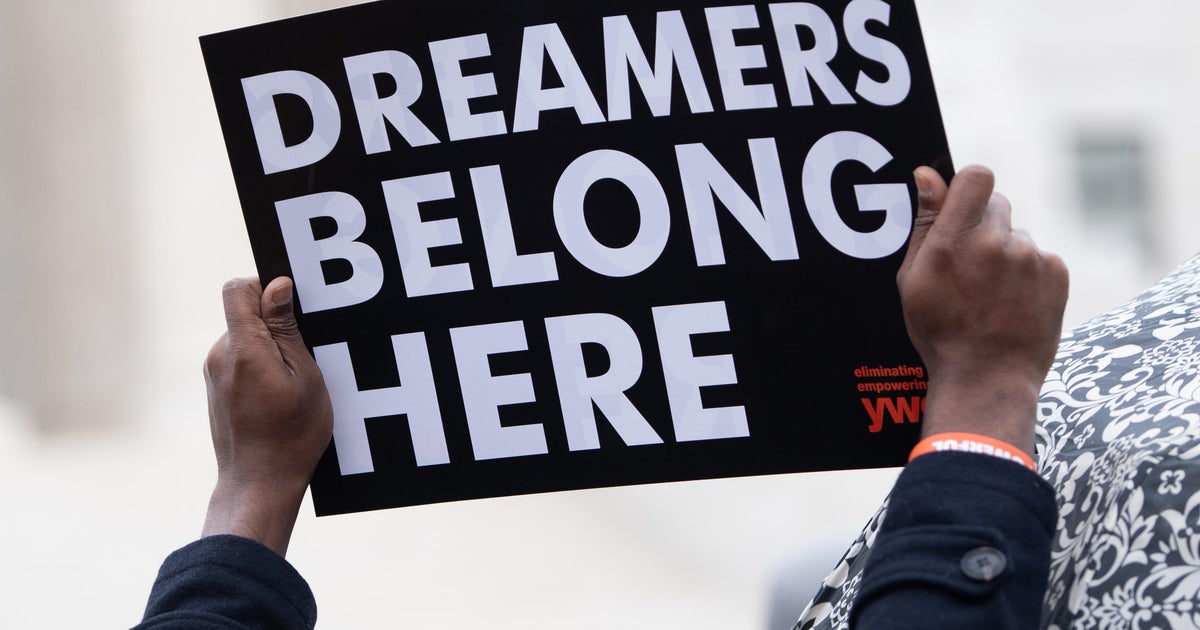 Biden administration assigns more staff to review DACA applications as backlog soars - Breaking News Biden administration assigns more staff to review DACA applications as backlog soars