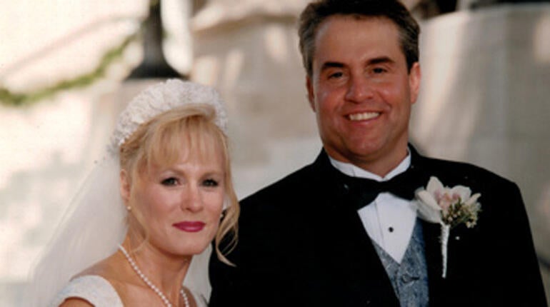Toni and Harold Henthorn wedding photo