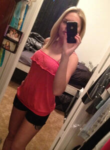 The selfie Kelli Bordeaux sent her sister