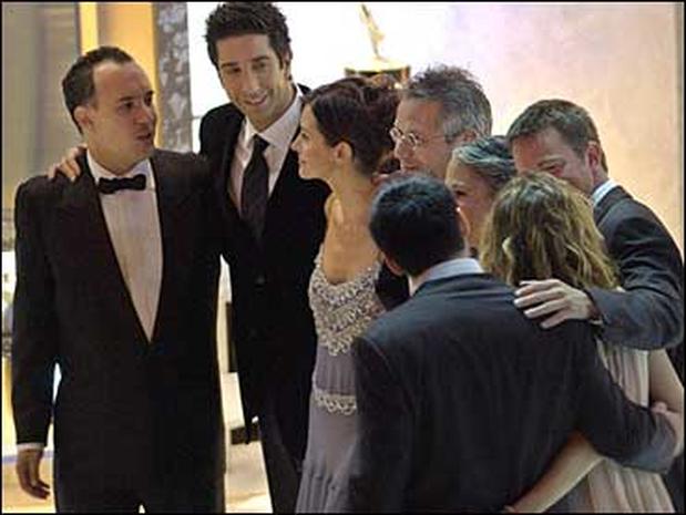 2002 Emmy Awards - Photo 1 - Pictures - CBS News