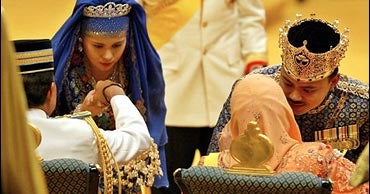 Bash In Brunei Cbs News The royal wedding ceremony, set at st george's chapel in windsor castle, begins at 12 noon local time (bst). bash in brunei cbs news