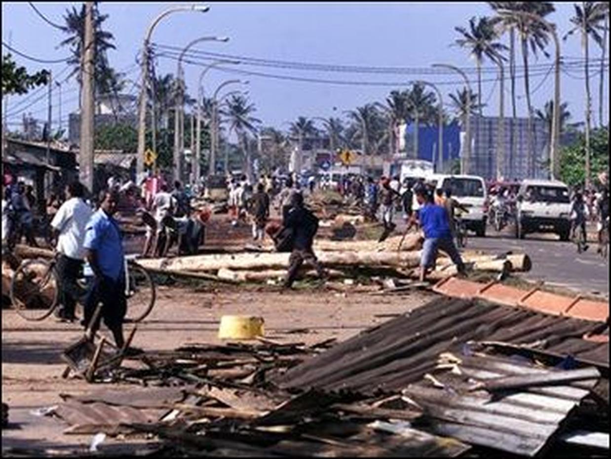 Sri Lanka Quake Photo 17 Pictures CBS News