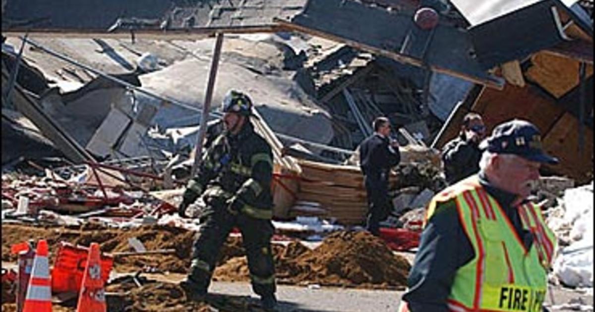 NJ Pet Store Collapses - CBS News