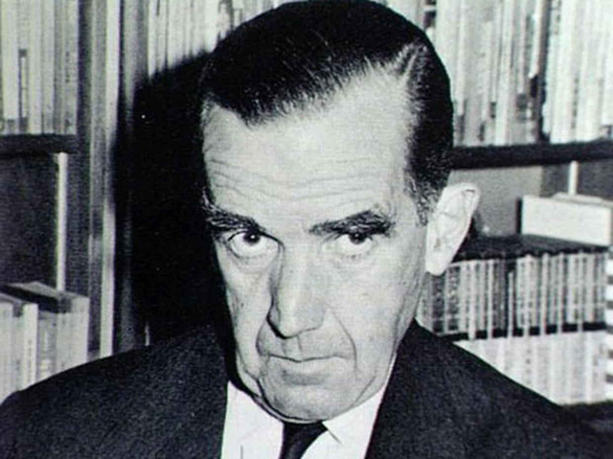 Edward R. Murrow Photo 13 CBS News