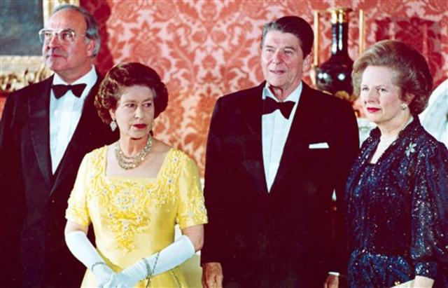 Elizabeth Ii Through The Years Cbs News