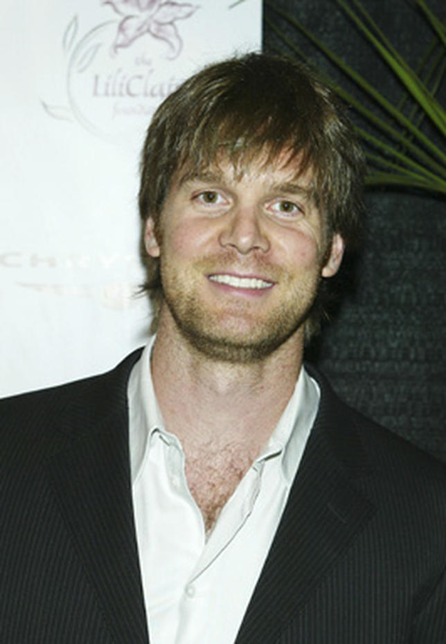 Peter Krause - Photo 8 - CBS News