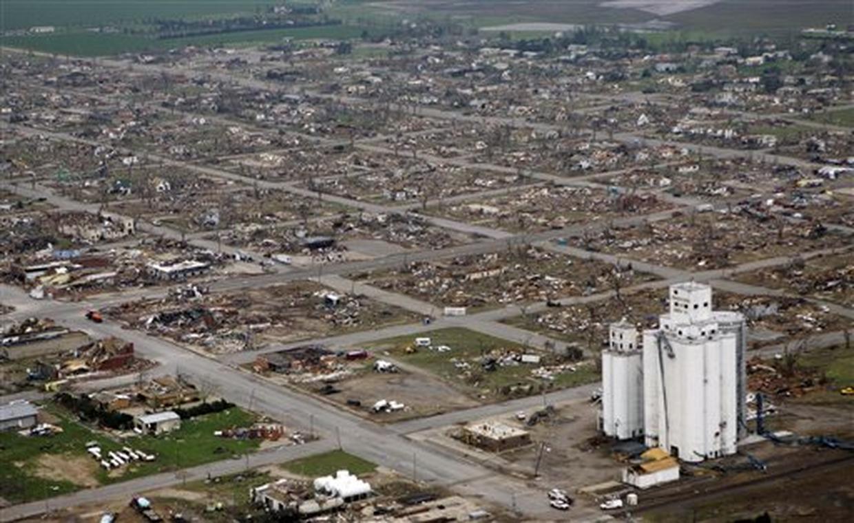 Greensburg Tornado Photo 6 CBS News   Image2766038 