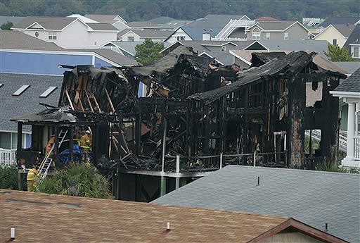 Tragic Beach House Blaze CBS News