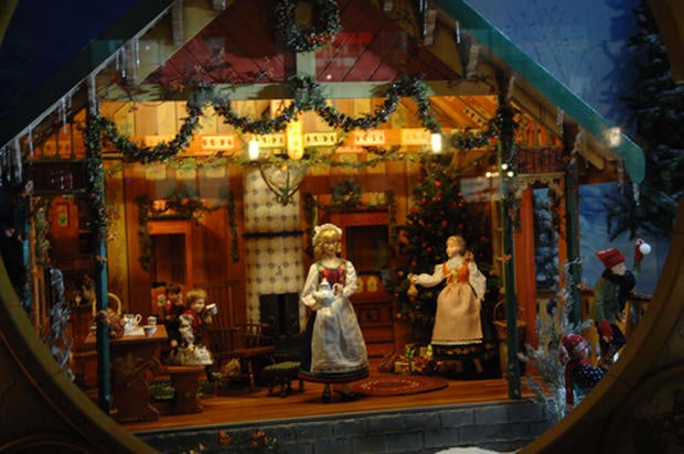 Dazzling Displays Photo 1 CBS News