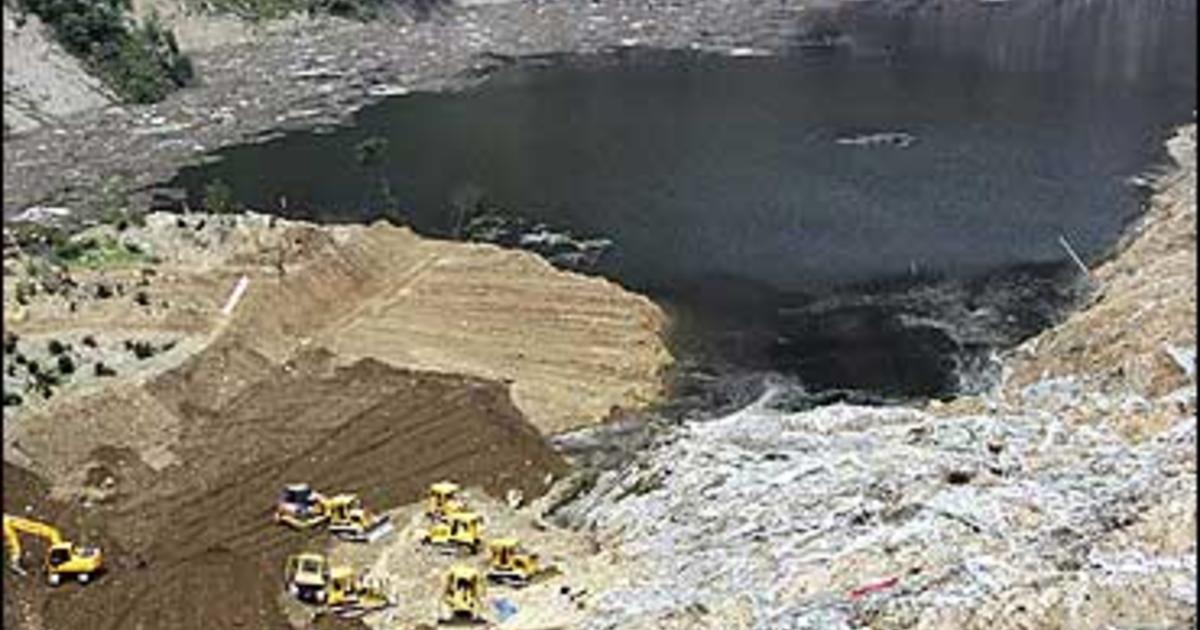 China Prepares To Drain Swelling Lake - CBS News